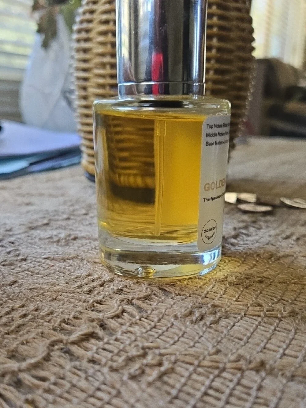 Golden Rum & Amber Women's Fragrance - Amber/Gold